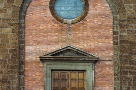 Centri civici ed edifici di culto: come richiedere contributi 